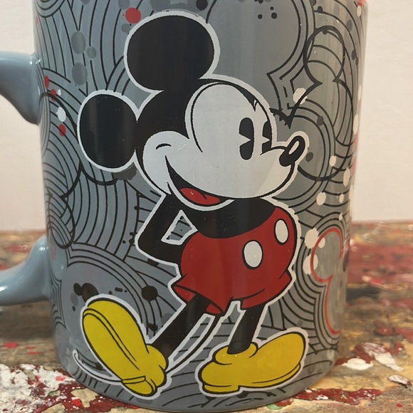 Disney Silver Buffalo Large Grey Mickey Mouse Mug - Picture 6 of 10